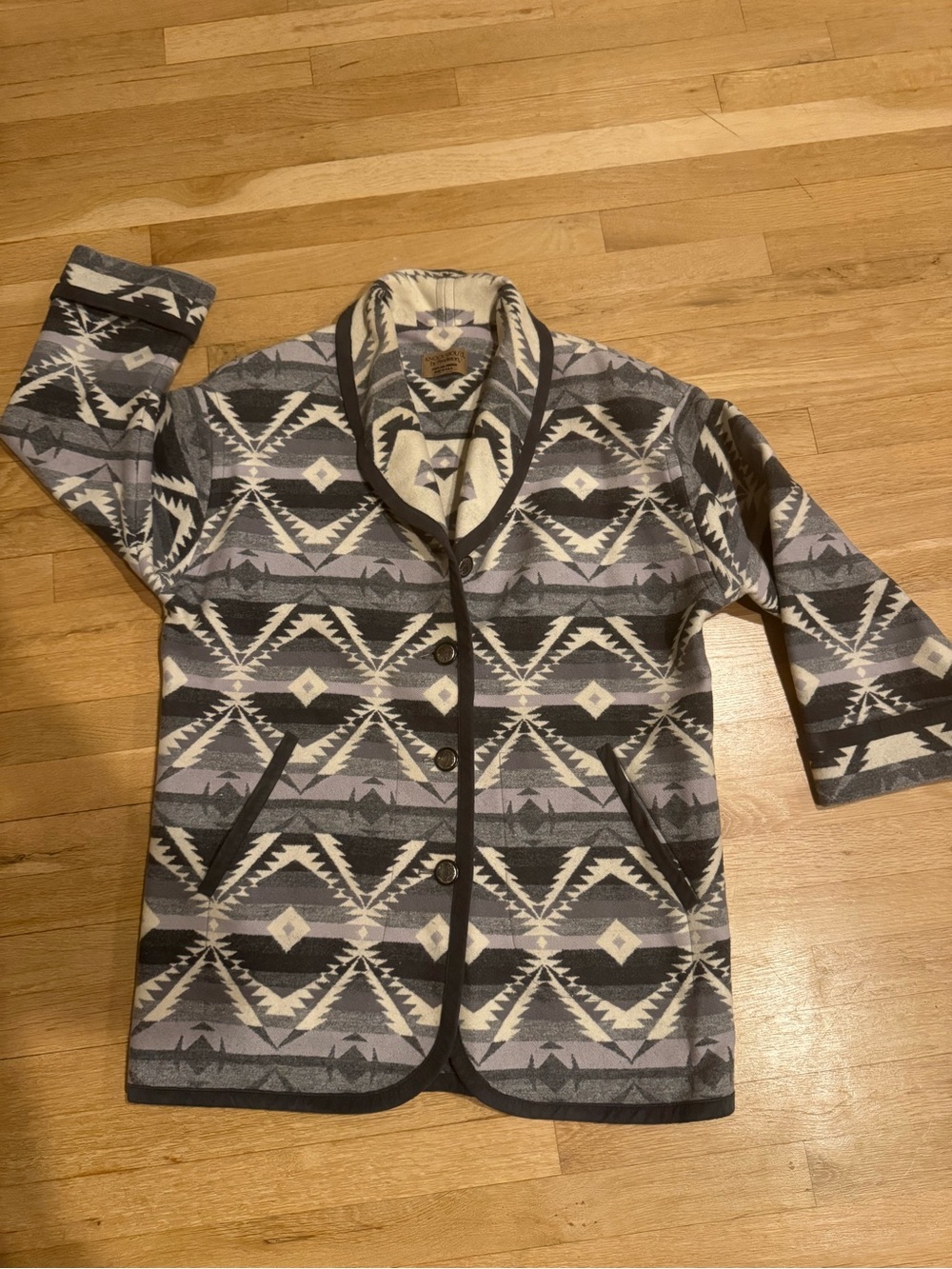 Gorgeous Pendleton jacket